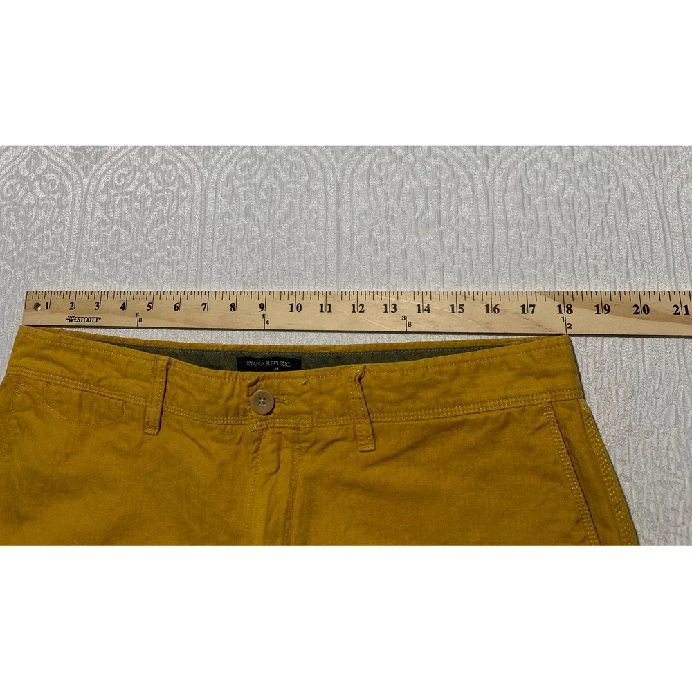 Banana Republic Aiden Short Mens 36 Mustard Yellow Herringbone Slim Chino Shorts